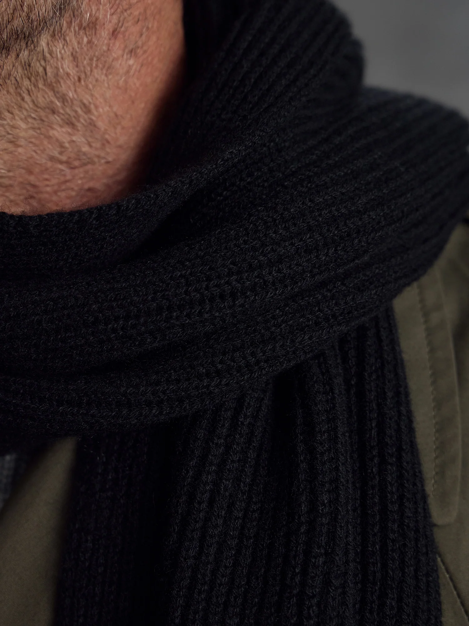 The Commando Scarf - Black - Image 4