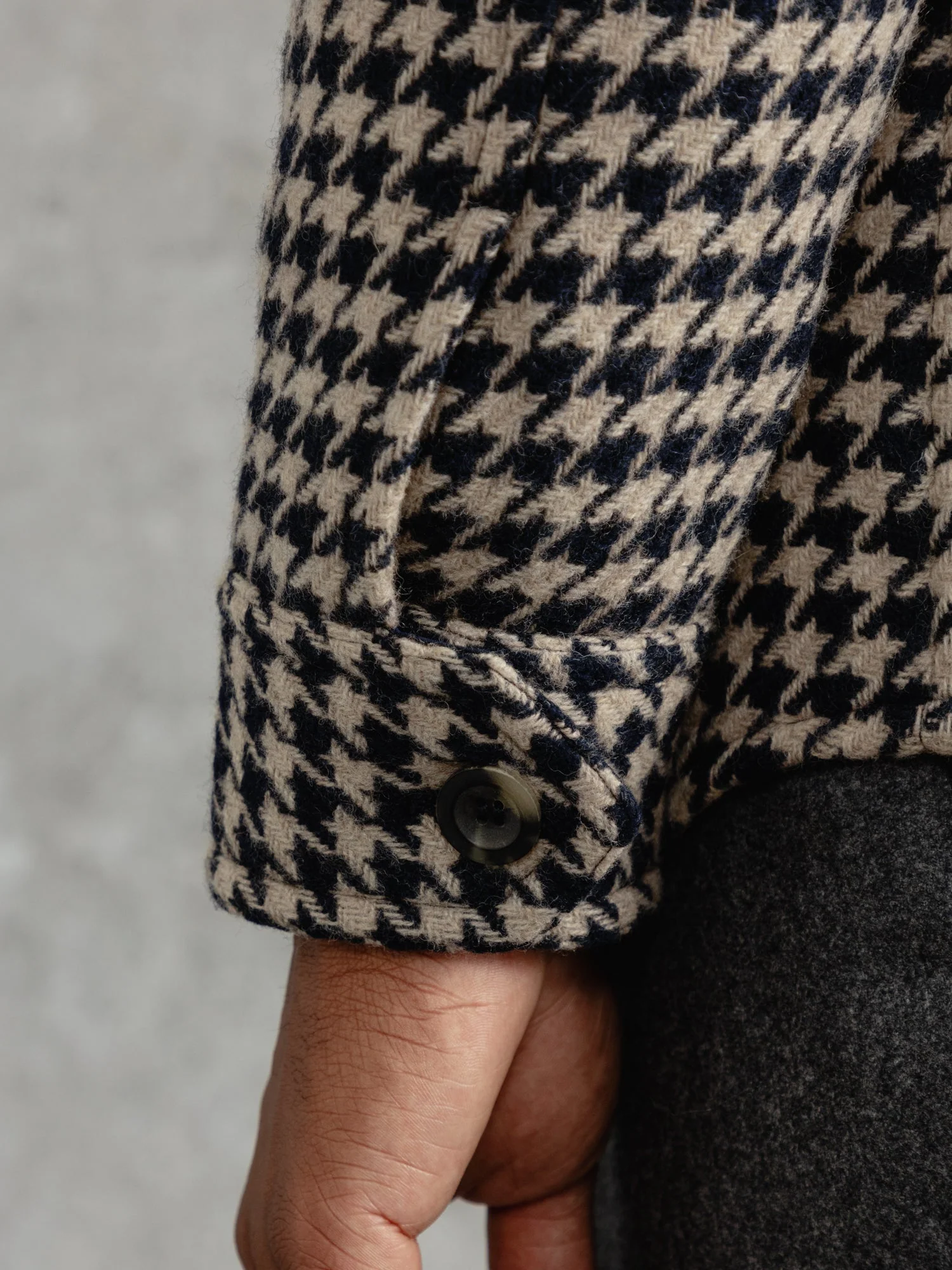 The Dogtooth Lumber - Natural Dogtooth - Image 5